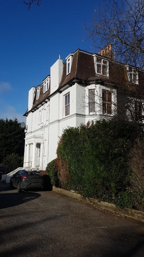 Lovely 2 Bedroom Flat Wifi Close To The Beach Bornemouth Extérieur photo